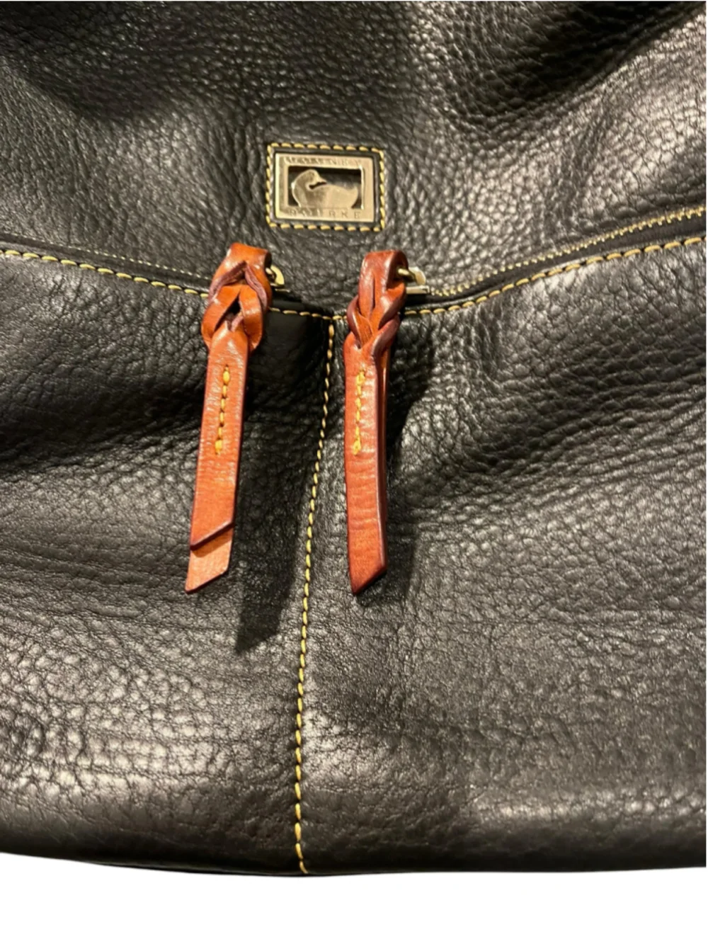 Dooney & Bourke Dillen Black Pebbled Leather Pocket Sac Hobo Shoulder Bag Med